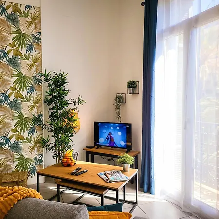 Apartament Les Palmiers D'hyeres *