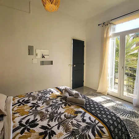 Apartament Les Palmiers D'hyeres Hyères