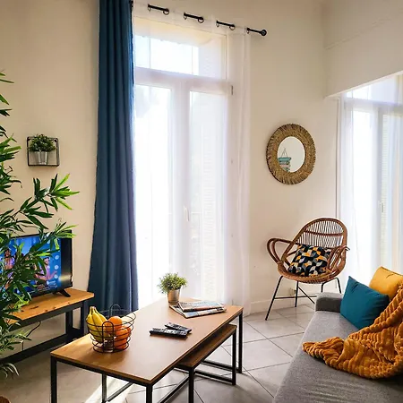 Les Palmiers D'hyeres Apartmán *